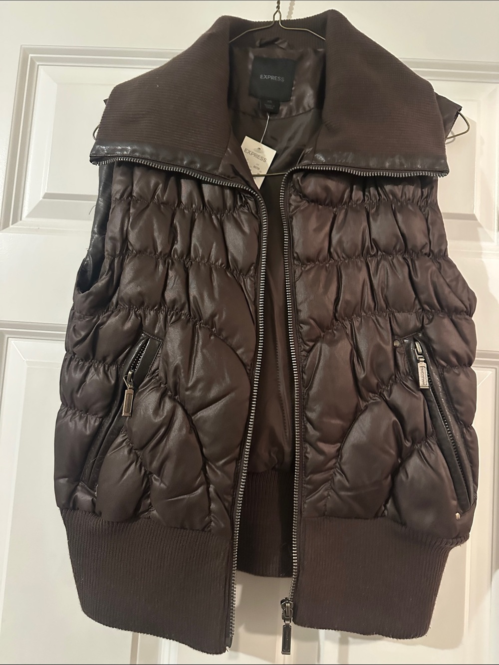 Express Quilted Puffer Vest in Dark Brown